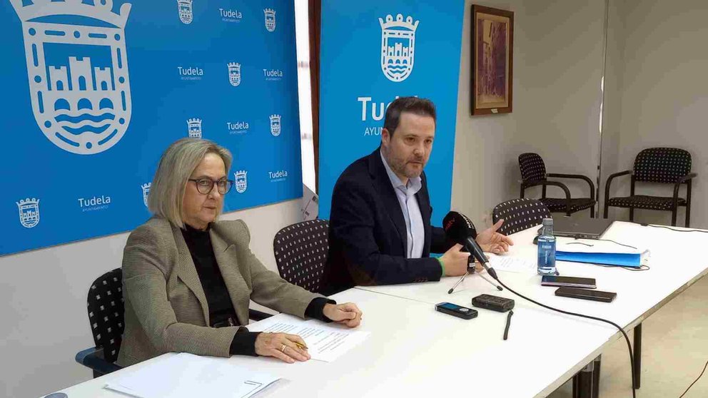 El alcalde de Tudela, Alejadro Toquero en la comparecencia en la que ha denunciado las intenciones de NILSA. AYUNTAMIENTO DE TUDELA