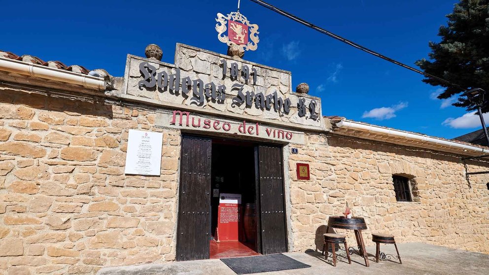 Fachada del museo del vino de Bodegas Irache en la localidad de Ayegui. Facebook.