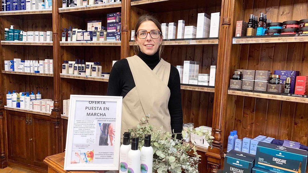La navarra Oihane Andueza en la farmacia San Miguel de Estella. Navarra.com