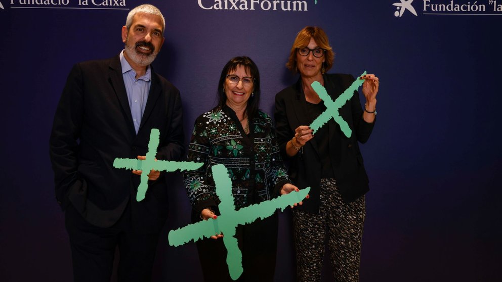 De izquierda a derecha: el director del Área de Cultura de la Fundación “la Caixa”, Ignasi Miró; la directora general adjunta de la Fundación ”la Caixa”, Elisa Durán, y la directora de CaixaForum+, Mireia Gubern. CEDIDA