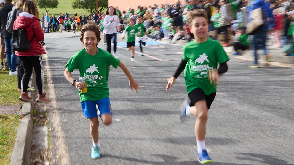 VIII edición de la 'Carrera de los Valientes', una carrera solidaria organizada por la iniciativa “Niños Contra el Cáncer” de la Clínica Universidad de Navarra. IÑIGO ALZUGARAY