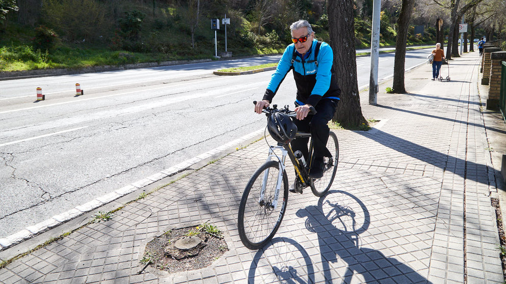 Cuesta de Beloso entre Pamplona y Burlada, donde en breve van a comenzar las obras para el carril bici. IÑIGO ALZUGARAY