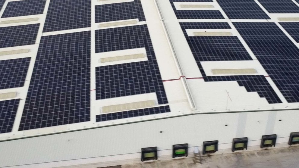 Grupo IAN instala 3.907 paneles solares en sus plantas de Villafranca junto a Quantica Renovables. GRUPO IAN