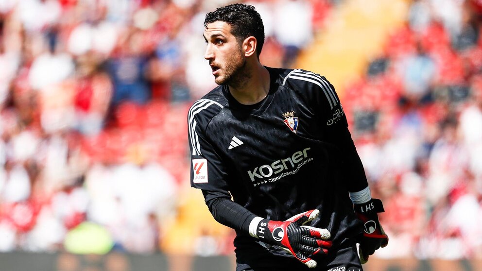 Sergio Herrera es el portero de Osasuna. Irina R. Hipolito / AFP7 / Europa Press.