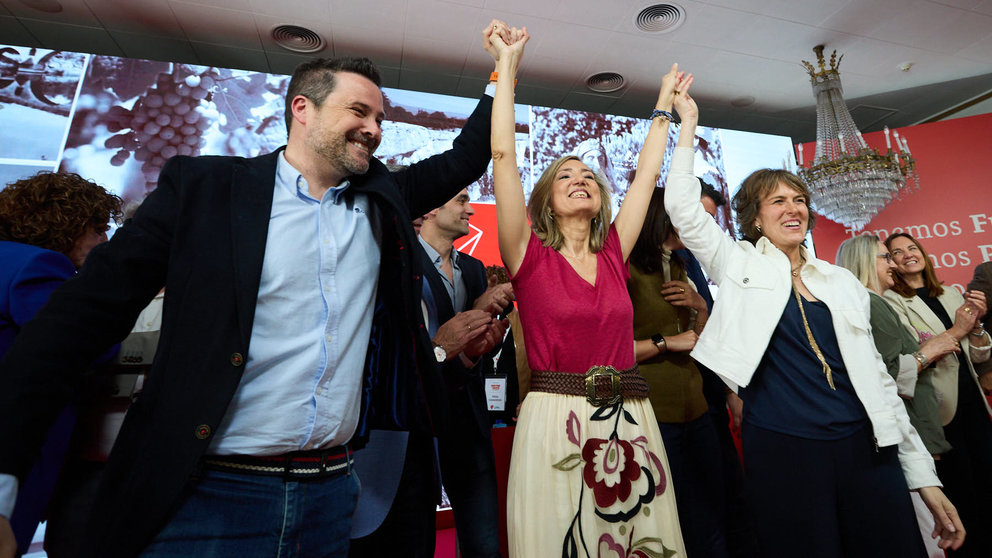 Cierre del XIII Congreso de Unión del Pueblo Navarro, en el que Cristina Ibarrola ha resultado elegida nueva presidenta del partido regionalista en sustitución de Javier Esparza. Alejandro Toquero ha sido elegido como vicepresidente y Cristina Sota como secretaria general. IÑIGO ALZUGARAY