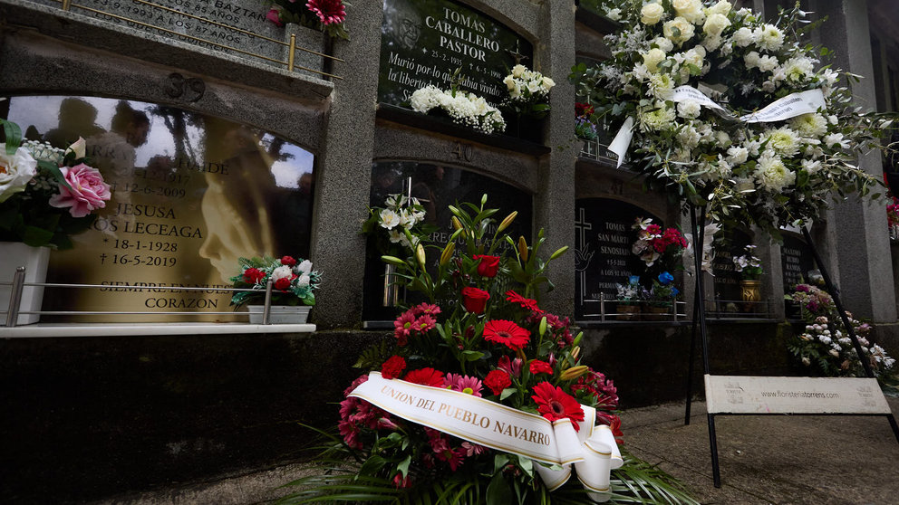 Homenaje del Ayuntamiento de Pamplona al concejal de UPN Tomás Caballero, asesinado el 6 de mayo de 1998 por la banda terrorista ETA. IÑIGO ALZUGARAY