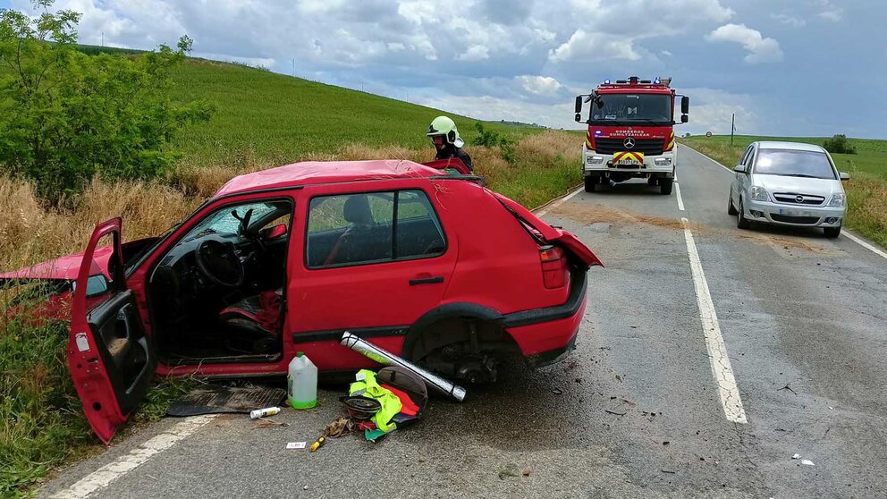 Accidente de tráfico en la NA-6100 en el término municipal de Peralta. GOBIERNO DE NAVARRA