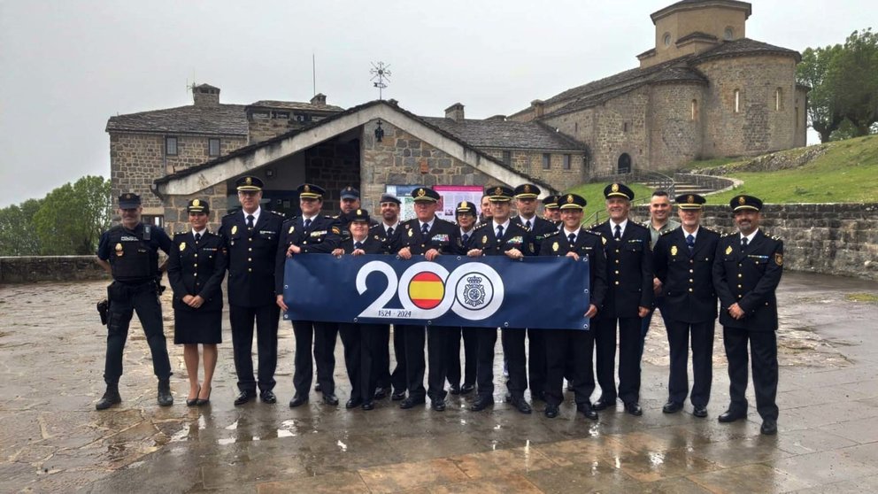 La Policía Nacional visita por primera vez el Santuario de San Miguel de Aralar en el marco de su 200º aniversario. POLICÍA NACIONAL