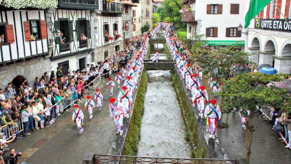 Los Sanfermines de Lesaka que se celebran a la vez que en Pamplona. ARCHIVO