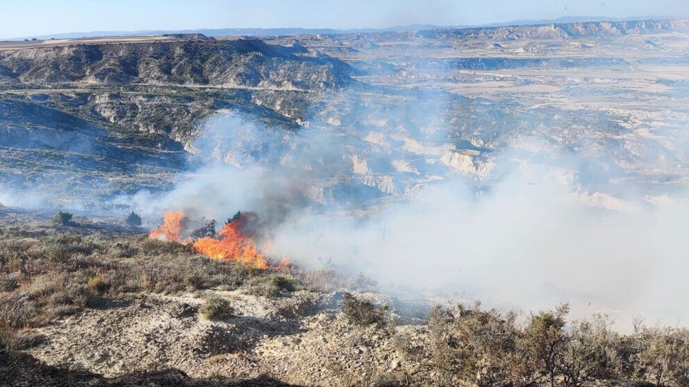 Fotografía del incendio en las Bardenas Reales. BOMBEROS DE NAVARRA