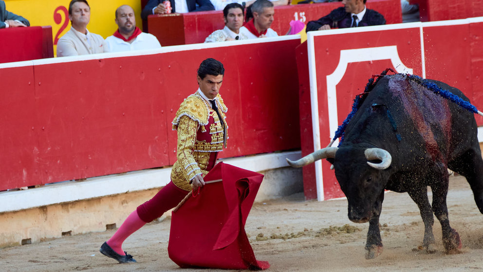 Sexta corrida de la Feria del Toro de San Fermín 2024 con toros de Jandilla para Cayetano Rivera, Roca Rey y Pablo Aguado. IÑIGO ALZUGARAY