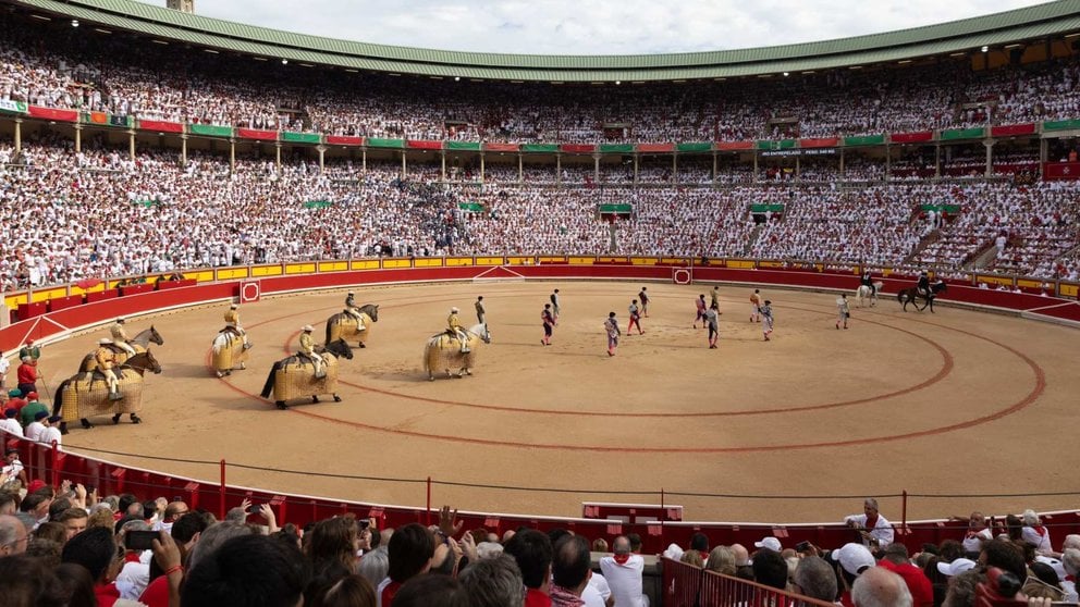 Penúltima corrida de la Feria del Toro de Pamplona en San Fermín 2024 con toros de José Escolar. MAITE H. MATEO (3)