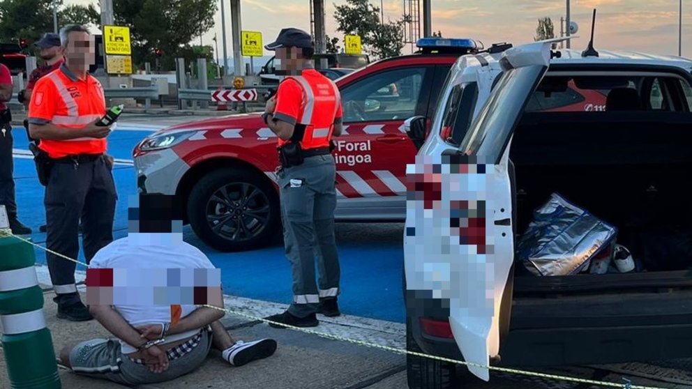 Detención de un hombre tras escaparse de un control enTiebas. POLICÍA FORAL