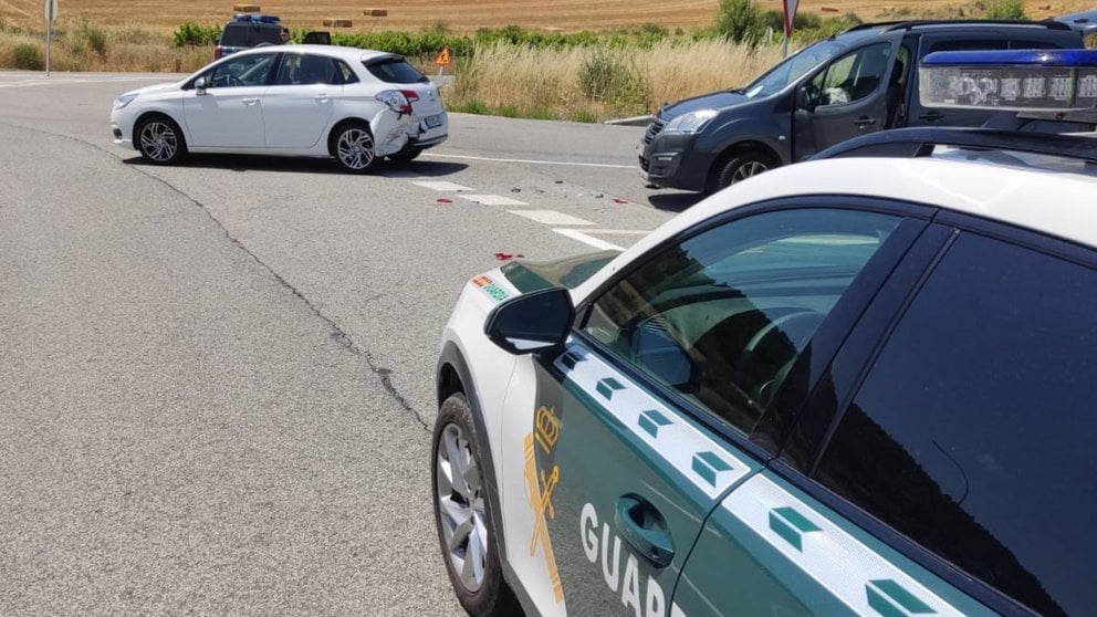 Una mujer herida en una colisión entre dos turismos en la Venta de Judas. GUARDIA CIVIL