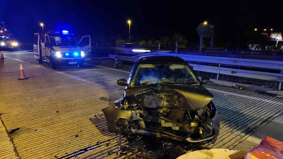 Estado en el que quedó el vehículo tras el siniestro. GUARDIA CIVIL DE NAVARRA