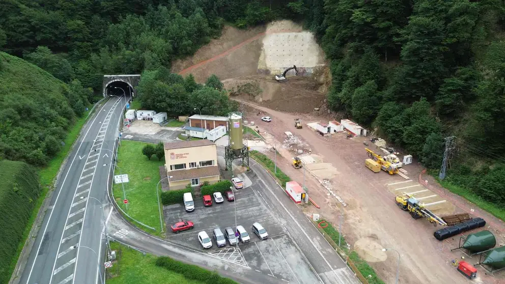 Boca sur del T&uacute;nel de Belate y obras de desdoblamiento de la N-121-A. GOBIERNO DE NAVARRA