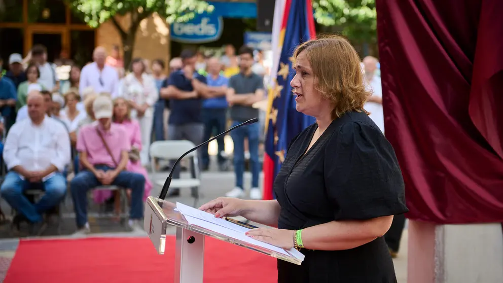 Homenaje del Ayuntamiento de Estella en honor de los guardias civiles asesinados por ETA en 1988,  Antonio Fernández Álvarez y José Ferri Pérez. PABLO LASAOSA