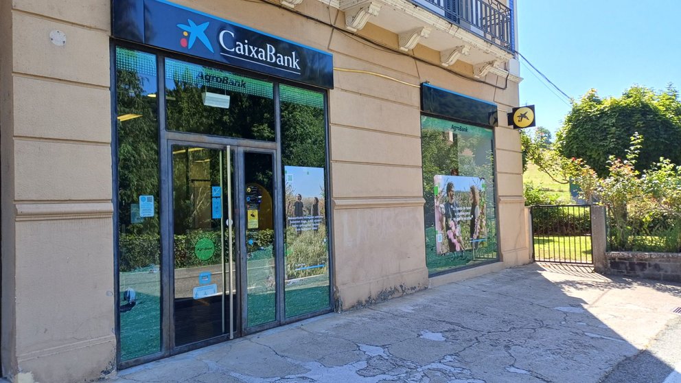 Imagen de una sucursal de CaixaBank. CAIXABANK