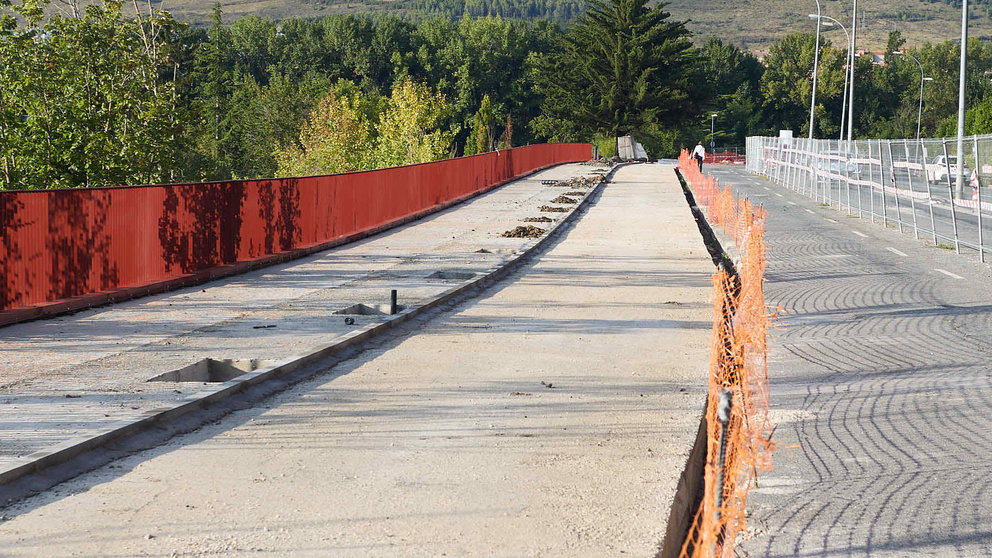 Obras del carril bici en la Cuesta de Beloso. NAVARRA.COM