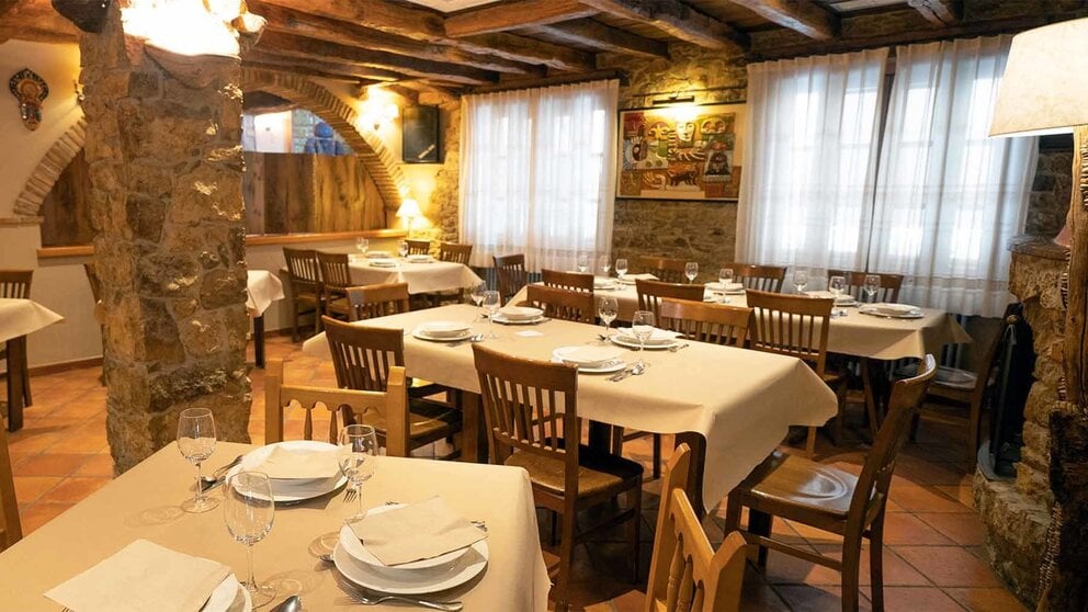 Comedor del bar restaurante Casa Faustina en Baríndano (Amescoa Baja). Navarra.com