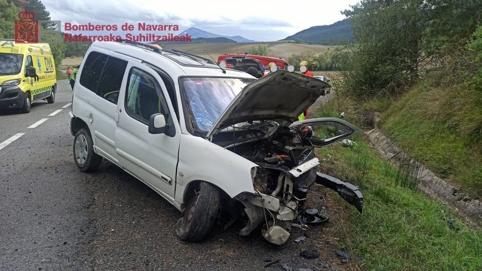 Accidente ocurrido en la NA-150. Bomberos