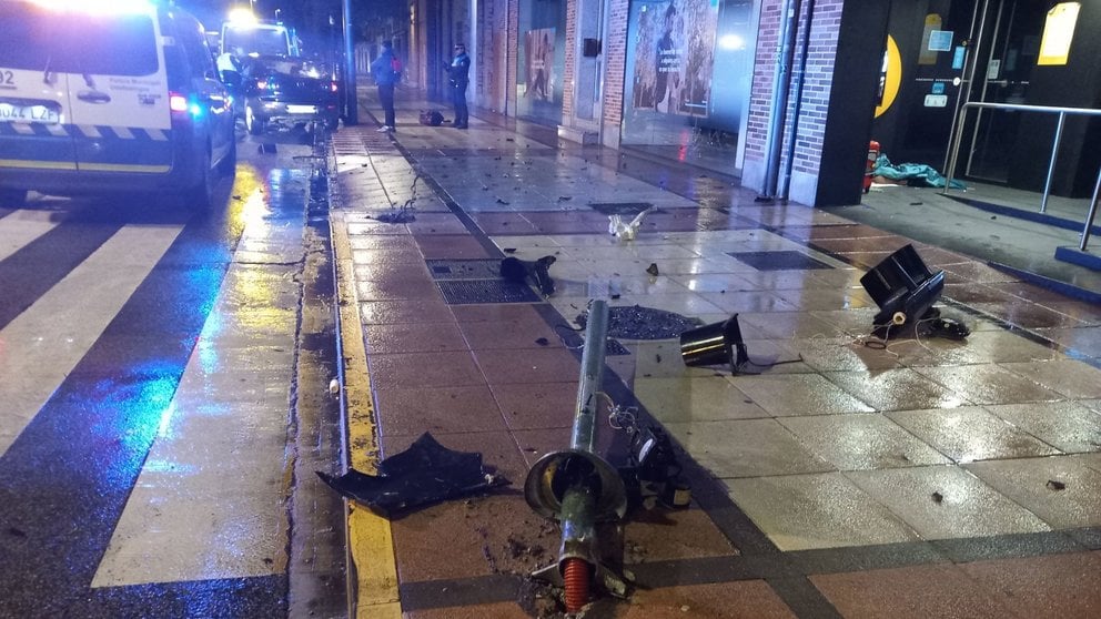 Accidente ocurrido en Marcelo Celayeta en Pamplona sin lamentar heridos. POLICÍA MUNICIPAL