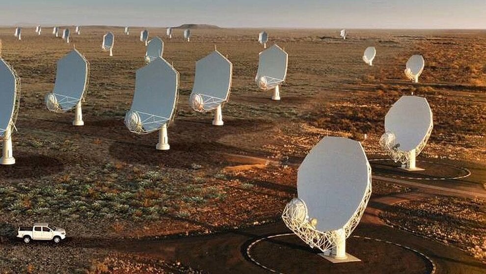 Imagen artística del radiotelescopio SKA-Mid en Sudáfrica. SKAO