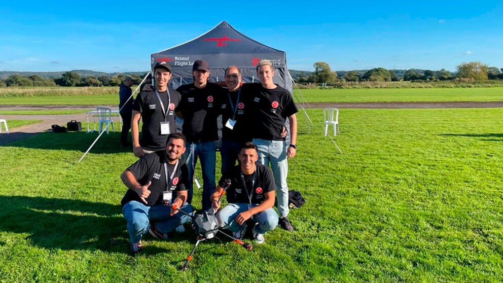 El equipo de la UPNA, en la competición. En la fila superior, de izda. a dcha., Javier Ponz, Manuel Prieto, Jesús Villadangos y Fermín Sola. En la fila inferior, de izda. a dcha.: Pablo de Porcellinis y Daniel Aláez. UPNA