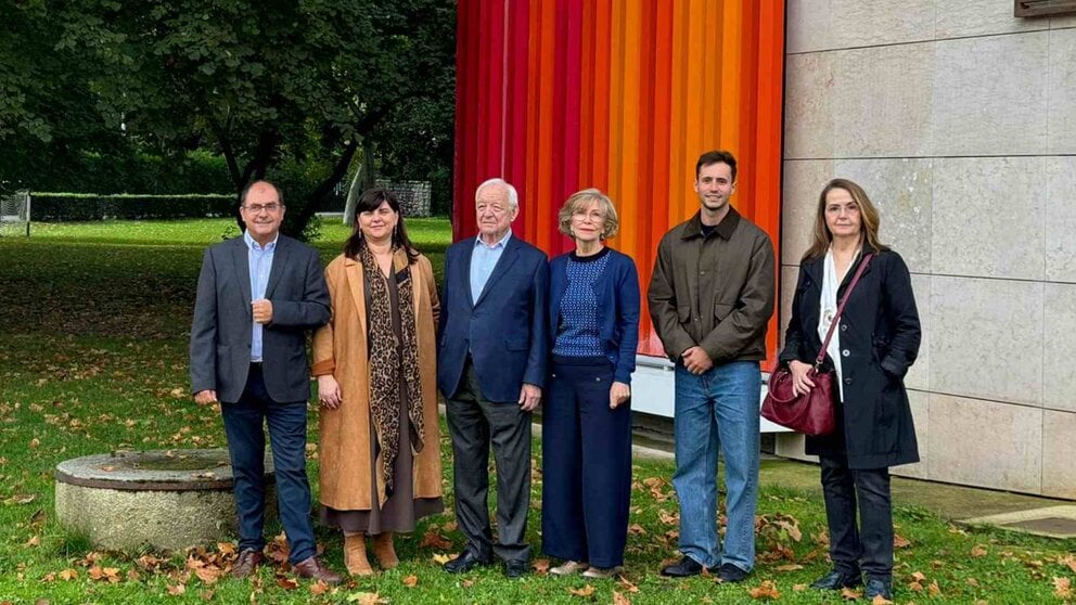 Miembros del Patronato de la Fundación Ciganda Ferrer y Gerencia del Instituto de Investigación Sanitaria de Navarra. CEDIDA