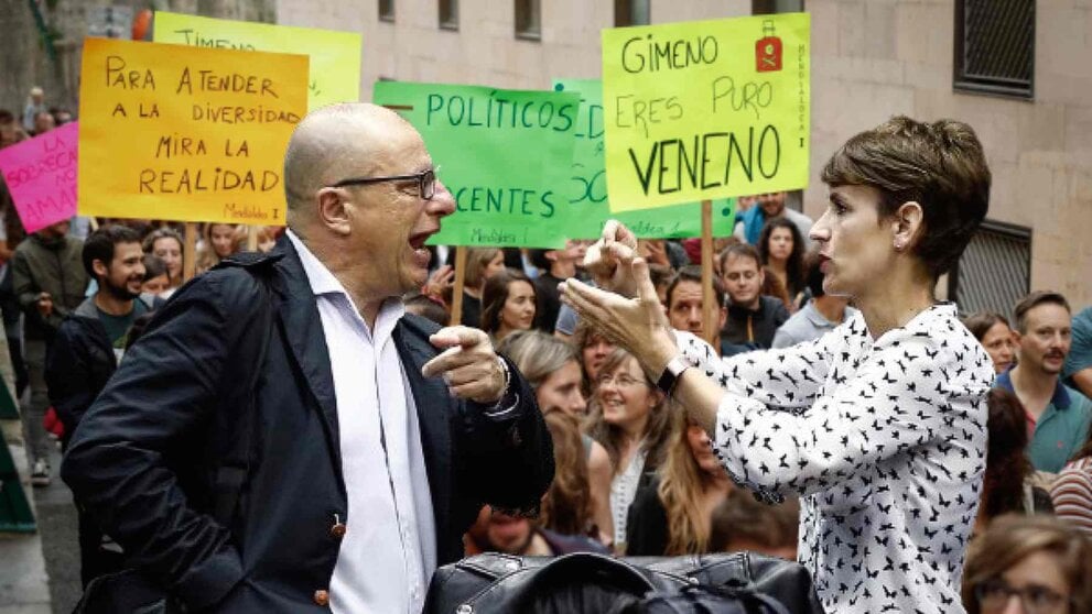 Fotomontaje de Chivite y Gimeno sobre una foto de la huelga de dicentes de la enseñanza pública.