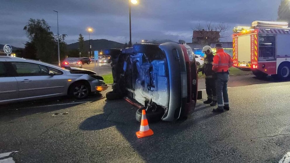 Imagen del lugar del accidente en Gorraiz. BOMBEROS DE NAVARRA