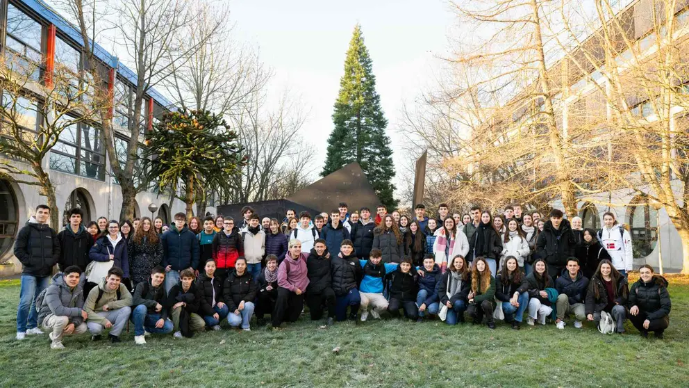 Estudiantes que han particiàdo en la Olimpiada de Matemáticas de 2025. IRATI AIZPURUA / UPNA