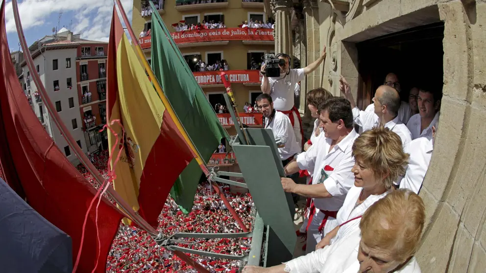 Mari Ganuza, lanzador del Chupinazo de San Fermín de 2010. ARCHIVO / AYUNTAMIENTO DE PAMPLONA