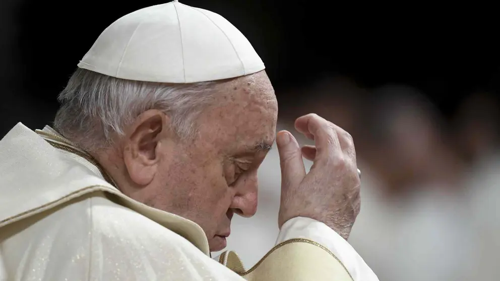 El Papa Francisco durante una Misa previa a su ingreso en el Hospital Gemelli. EUROPAPRESS