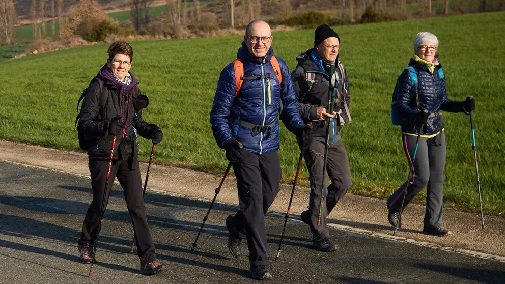 Cientos de personas caminan desde diferentes puntos de Navarra hasta Javier dentro de la segunda Javierada de 2025 bajo el lema 'Peregrinos de la Esperanza'. I&Ntilde;IGO ALZUGARAY