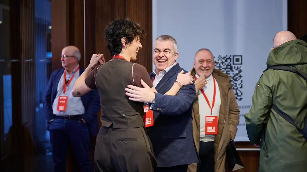 El PSN organiza, en el marco de su 13º Congreso Regional, un coloquio con el título 'Futuro en clave feminista', en el que participan el expresidente del Gobierno José Luis Rodríguez Zapatero , y las ministras Elma Saiz y Pilar Alegría junto con la presidenta del Gobierno de Navarra María Chivite. PABLO LASAOSA