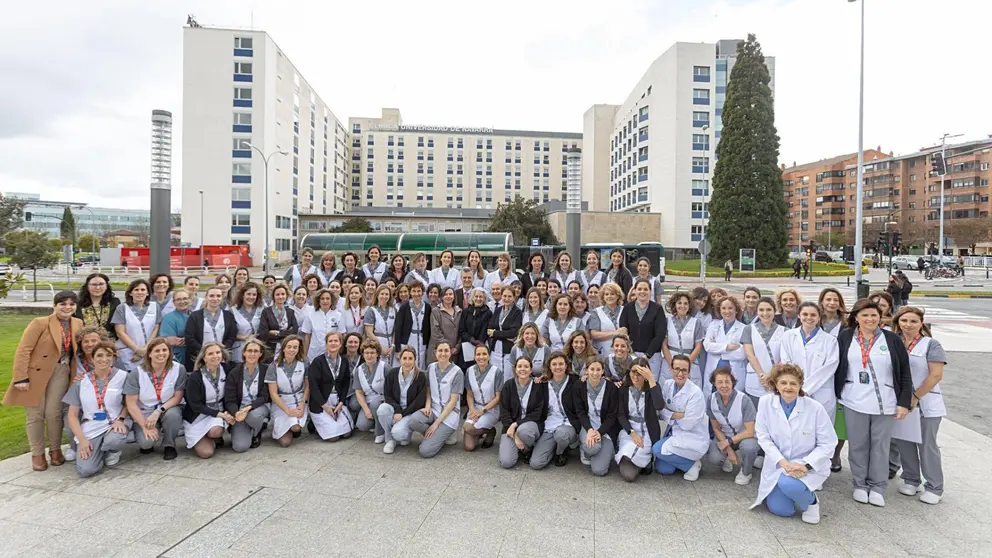Profesionales de la Clínica Universidad de Navarra y evaluadores de la acreditación Magnet durante su visita a la sede de Pamplona. CEDIDA