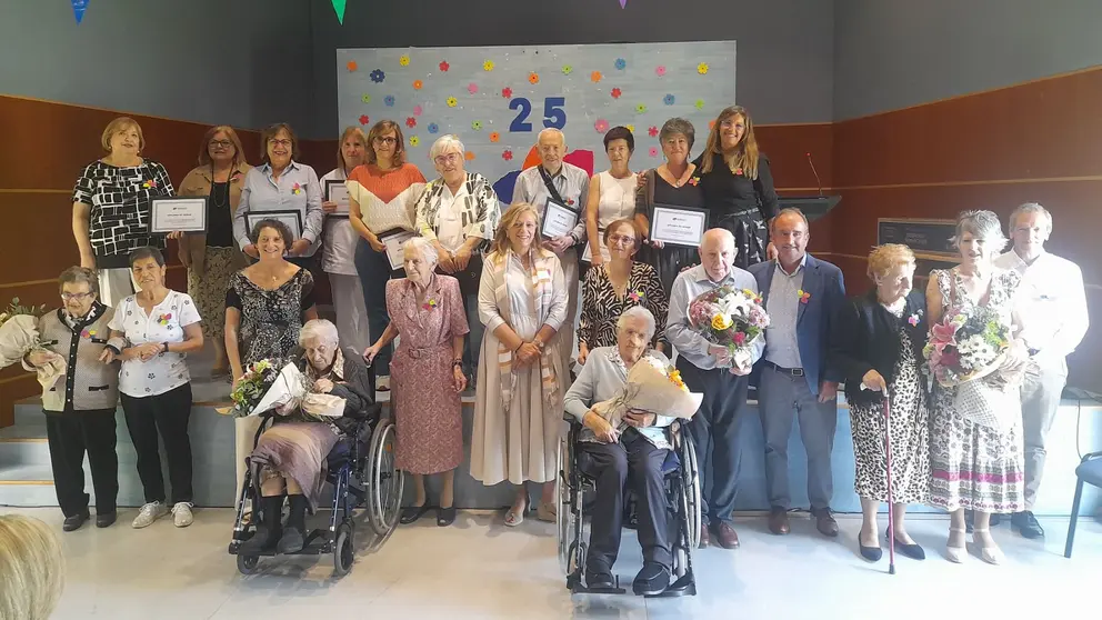 Amavir Mutilva celebra su 25º aniversario con un homenaje a residentes y profesionales. CEDIDA