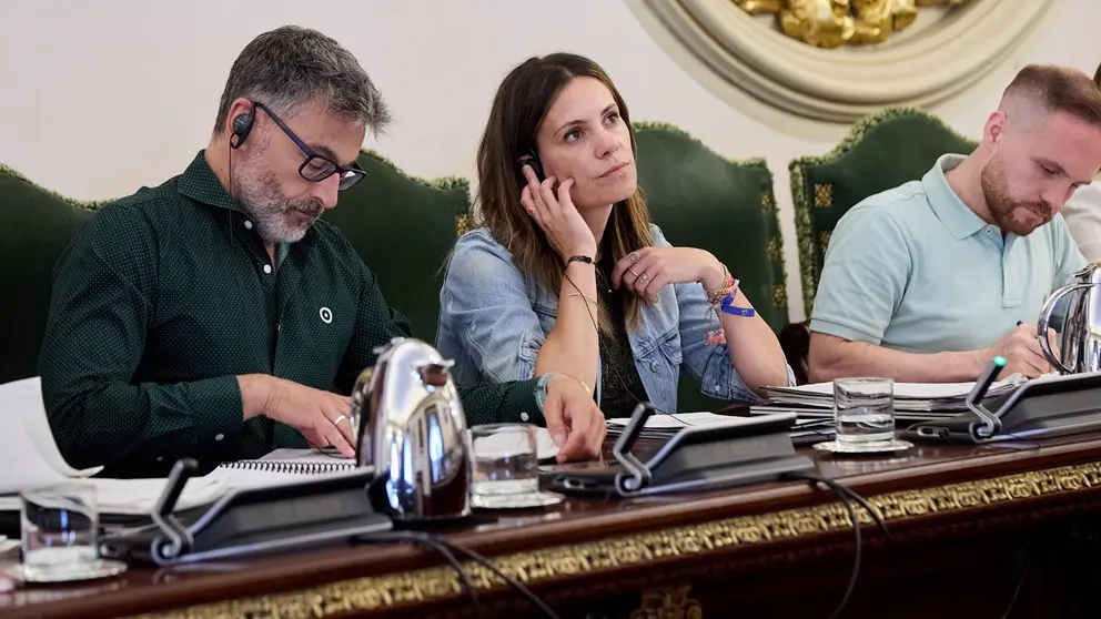 Marina Curiel en el Pleno ordinario del Ayuntamiento de Pamplona correspondiente al mes de junio de 2025. IÑIGO ALZUGARAY