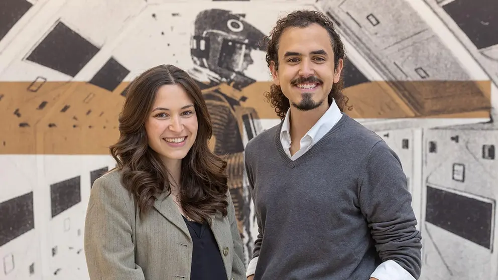 Los hermanos María y Rafael Pérez Araluce han defendido su tesis este curso. Los dos la han hecho dentro del programa de Doctorado en Medicina Aplicada y Biomedicina. UNIVERSIDAD DE NAVARRA