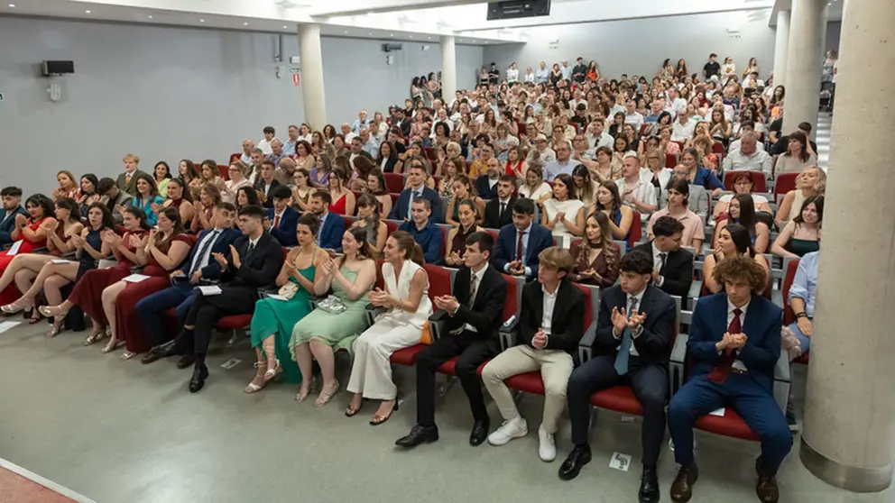 Graduación de Fisioterapia en la UPNA de Tudela. UNIVERSIDAD PÚBLICA DE NAVARRA