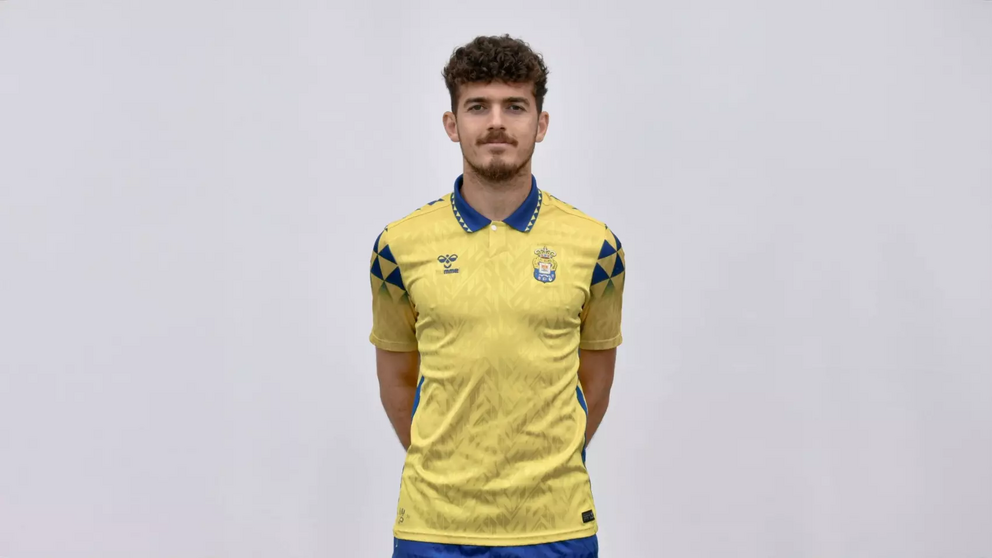 Zebensui (23 años), jugador de la cantera de la UD Las Palmas.