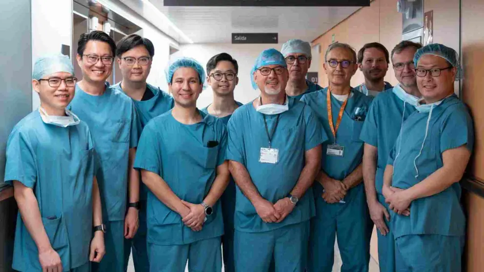 El Dr. Bernardino Miñana, director del Área de Cáncer de Próstata del CCUN, junto a urólogos internacionales que se forman con él desde hace meses en terapia focal. CLÍNICA UNIVERSIDAD DE NAVARRA