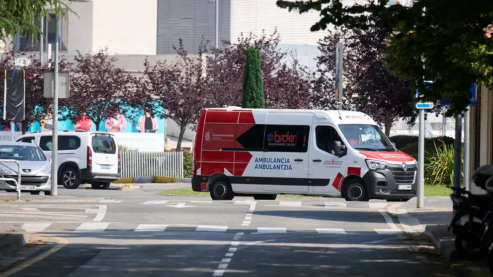 Ambulancia de la empresa p&uacute;blica Bidean. PABLO LASAOSA