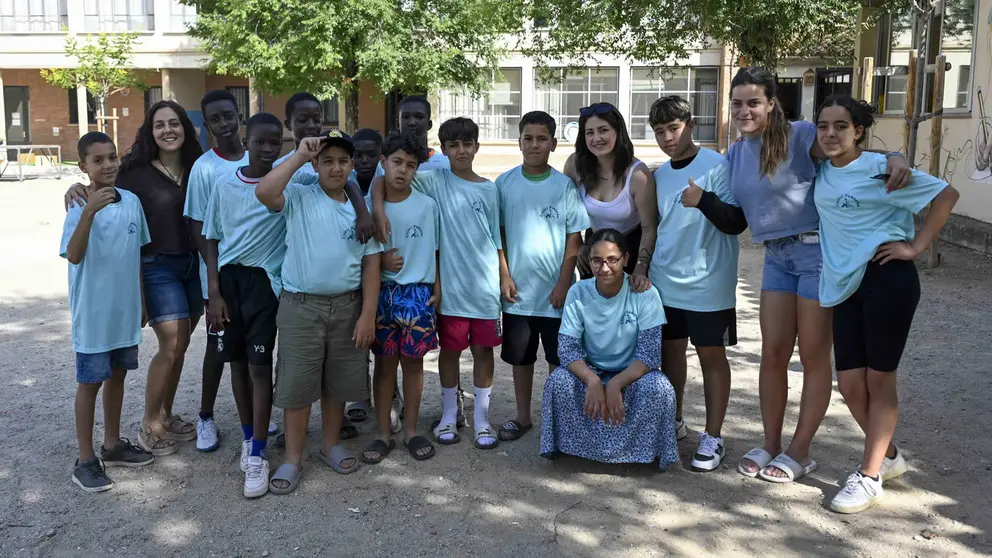 Niñas y niños disfrutando del verano con múltiples actividades y de forma gratuita, gracias al programa CaixaProinfancia de la Fundación _la Caixa_. Fundación la Caixa