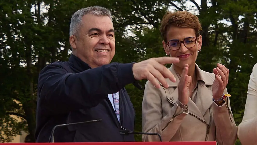 María Chivite y Santos Cerdán, en un acto político en Navarra. IÑIGO ALZUGARAY