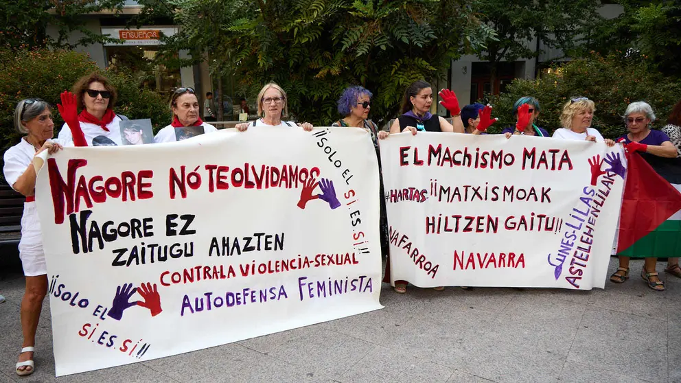 Lunes Lilas realiza un acto de homenaje a Nagore Laffage, asesinada por José Diego Yllanes Vizcay tras intentar violarla en los Sanfermines de 2008. IÑIGO ALZUGARAY