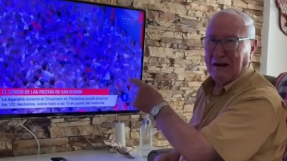 Alfonso recuerda las fiestas de San Fermín y se emociona. TIKTOK