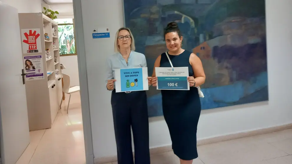 Cristina López gana el I Concurso de Eslogan del Plan Municipal de Prevención de Adicciones de Tudela. CEDIDA