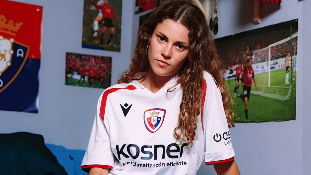 Osasuna presenta su tercera equipación para la temporada 2025-2026. OSASUNA
